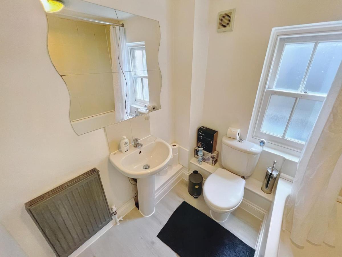 Lovely 2-Bedroom Serviced Apartment Greater Λονδίνο Εξωτερικό φωτογραφία