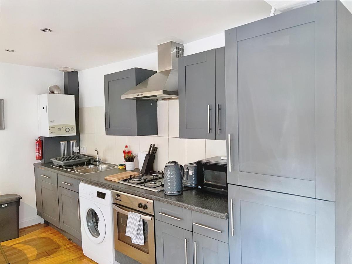 Lovely 2-Bedroom Serviced Apartment Greater Λονδίνο Εξωτερικό φωτογραφία